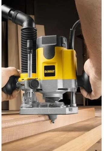 Dewalt freza DW621 1100W