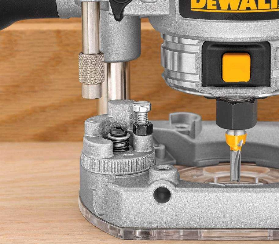 Elektrinis frezeris D26203, 900W 6-8 mm, DeWalt