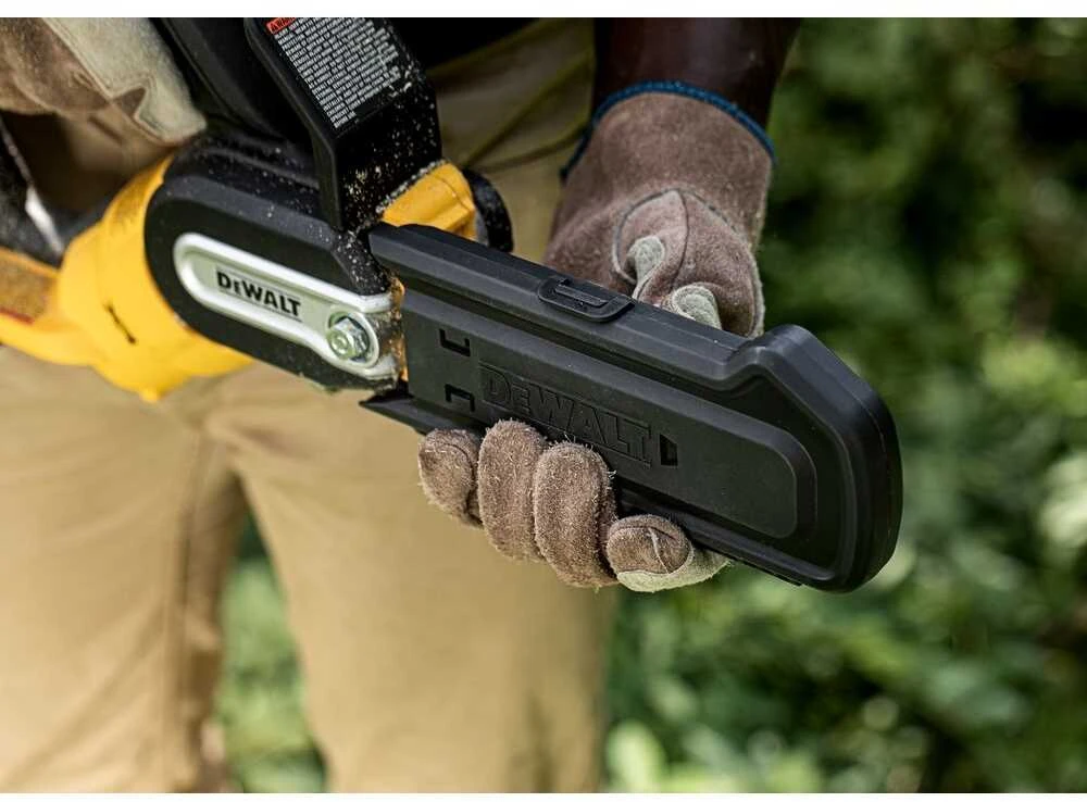 Šakų genėjimo grandininis pjūklas DeWalt DCMPS520P1-QW; 18 V; 1x5,0 Ah akum.