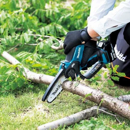 Grandininis pjūklas akumuliatorinė pilarka do gałęzi, grandininis 18V, 15cm, Makita [DUC150Z01] + Dovana rękawice
