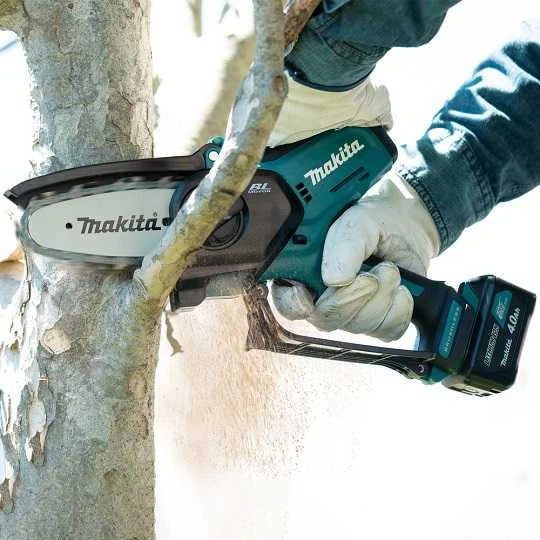 Šakų genėjimo grandininis pjūklas Makita UC100DWA01; 12 V; 1x2,0 Ah akum.; 10 cm juosta