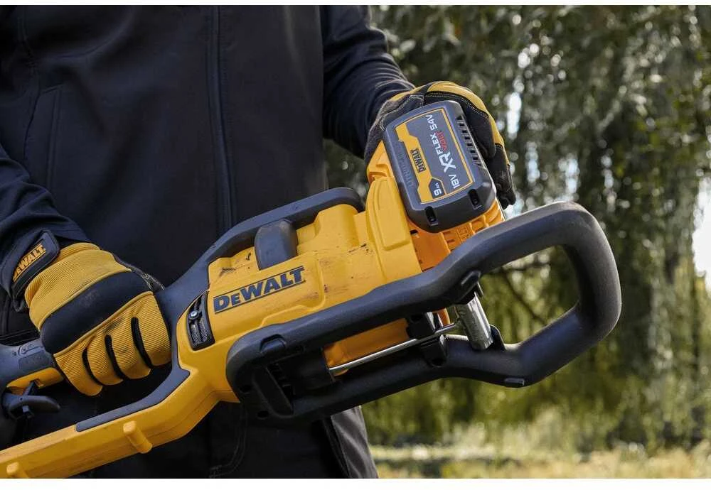 Grandininis pjūklas Aukštapjovė DeWalt DCMPS635N; 54 V; 25 cm juosta; (be akumuliatoriaus ir pakrovėjo)
