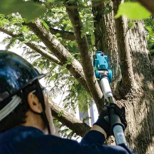 Grandininis pjūklas akumuliatorinė pjūklas grandininis na wysięgniku, 20 cm, 18V Makita [DUA200Z01] LXT + Dovana rękawice
