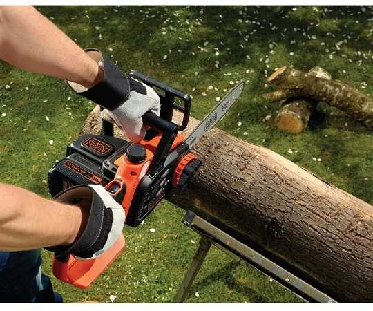 Black & Decker Juodas & Decker Grandininis pjūklas Juodas & Decker GKC3630L25-QW; 36 V; 1x2,5 Ah akum.+ pakrovėjas