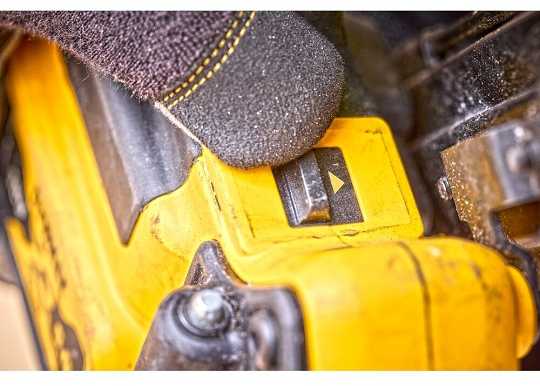 Viniakalė DeWalt DCN950N-XJ; 18 V (be akumuliatoriaus ir pakrovėjo)