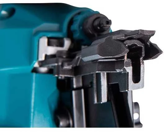 Akumuliatorinis vinių kalimo įrankis apvalioms vinims 50–90 mm, 18 V, Makita [DBN901RTE] 2 x 5,0 Ah, LXT