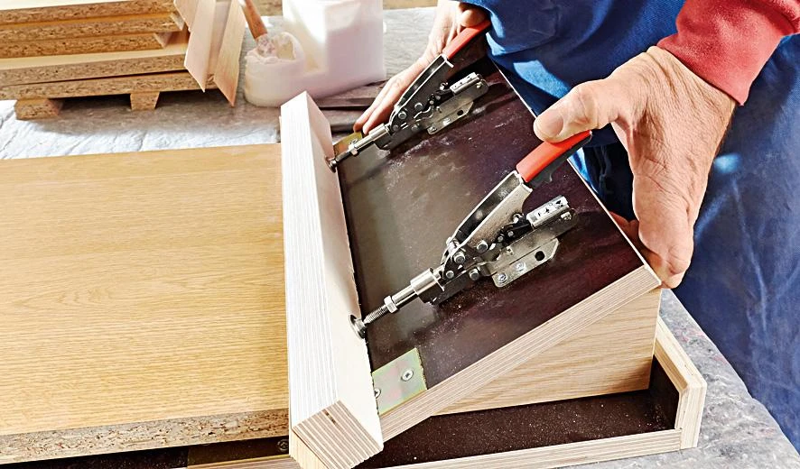 Dvikryptis svirtinis spaustuvas BESSEY STC-IHH25