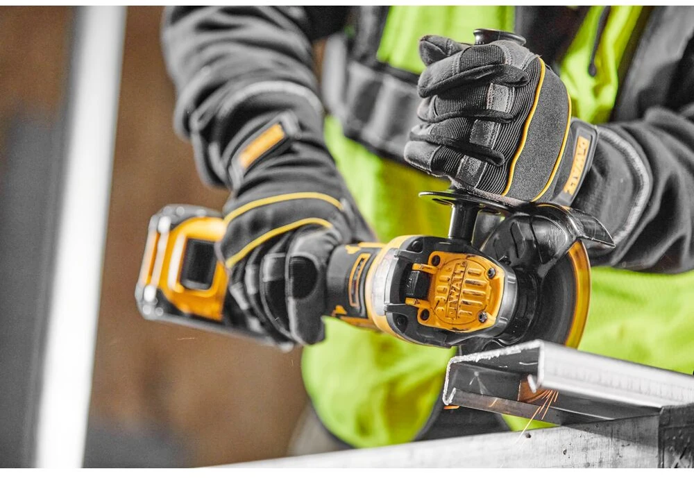 Akumuliatorinis kampinis šlifuoklis DeWalt DCG409VSX1T-QW; 18 V; 1x9,0 Ah akum.