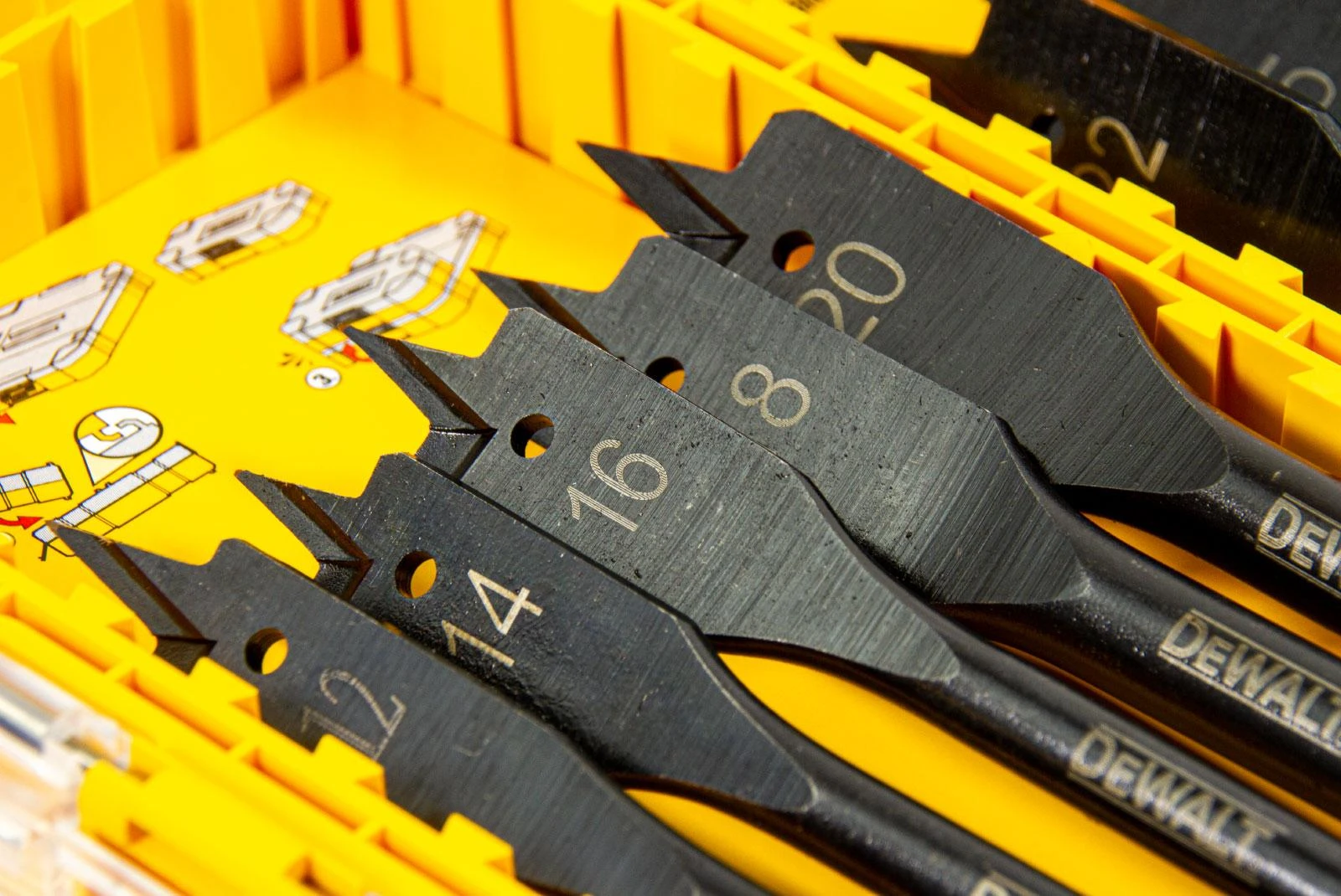 Grąžtas Plunksninių grąžtų komplektas medienai DeWalt DT70751-QZ; 12-32 mm; 9 vnt.
