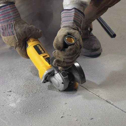 DeWalt kampinis šlifuoklis DWE4257KT-QS, 125 mm, 1500 W su priedais