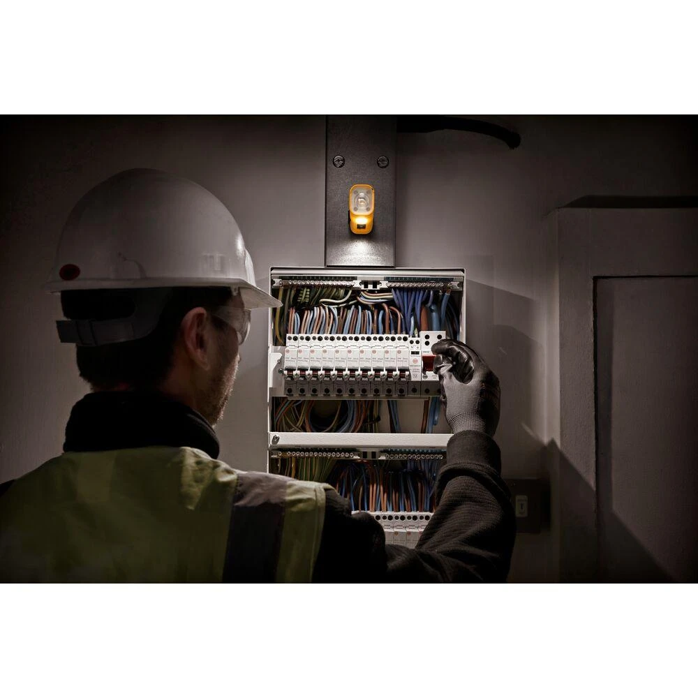 Prožektorius DeWalt DCL183-XJ; LED; 400 lm; 3,6 V; 1x3,0 Ah akum.