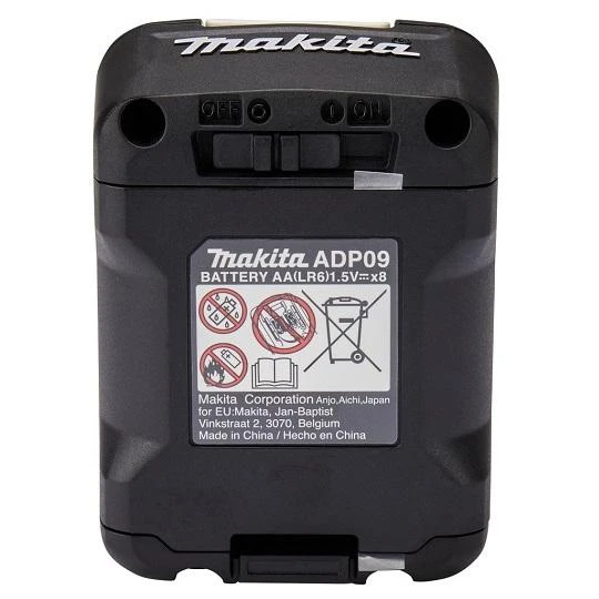 Makita ADP09 adapteris su AA baterijų simbolika