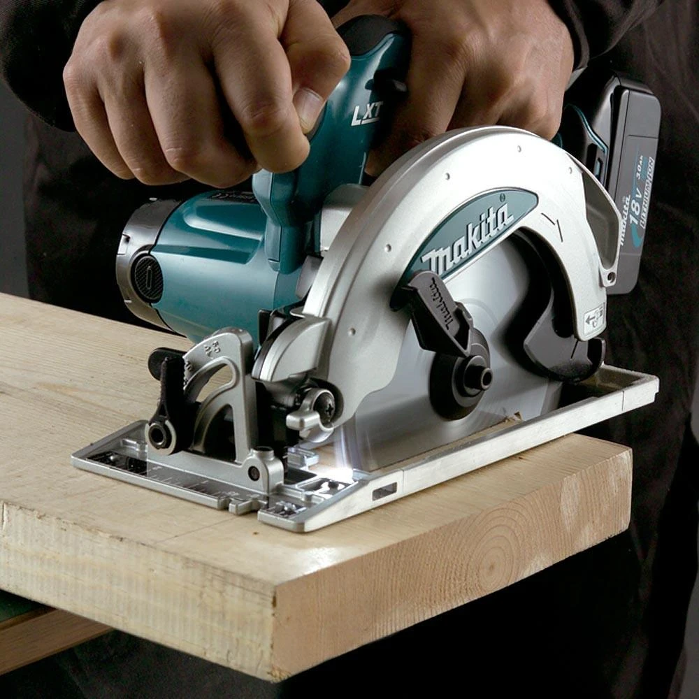 Makita DSS610RTJ Akumuliatorinis diskinis pjūklas, 18 V, 2x 5,0 Ah Li-ion, 57 mm, ø165x20mm 24T, 3,5kg, MAKPACK