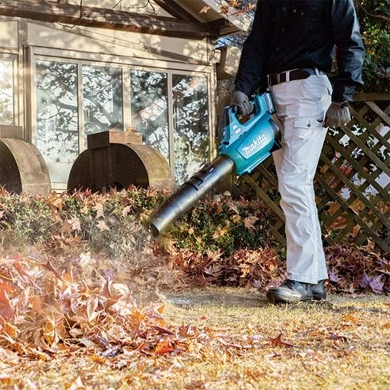 Makita UB001GZ Cordless blower, 40Vmax XGT, BL-motor 16m³/min, 64m/s; 0-23000min-1, 3,1kg, be akumuliatoriaus ir kroviklio
