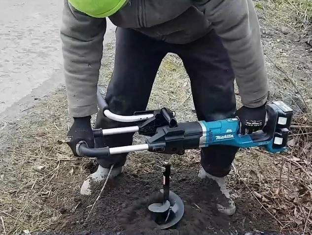Makita DDG460ZX7 Cordless Earthe Auger 2X18V Li-ion, BL-motor, 2-speeds, max-200 mm, be akumuliatoriaus ir kroviklio