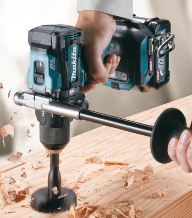 Makita DF001GM201 Akumuliatorinis gręžtuvas-suktuvas XGT, 140/68Nm, bešepetėlinis variklis, 13mm metalinis griebtuvas, 2X4,0Ah, greitasis kroviklis; MAKPAC lagaminas