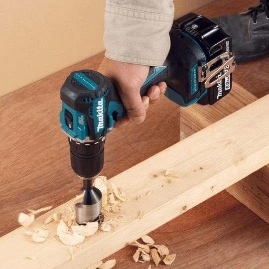 Makita DDF487RAJ Akumuliatorinis gręžtuvas 18V, 2x 2,0 Ah Li-ion, 40/23NM, BL-motor, MAKPACK