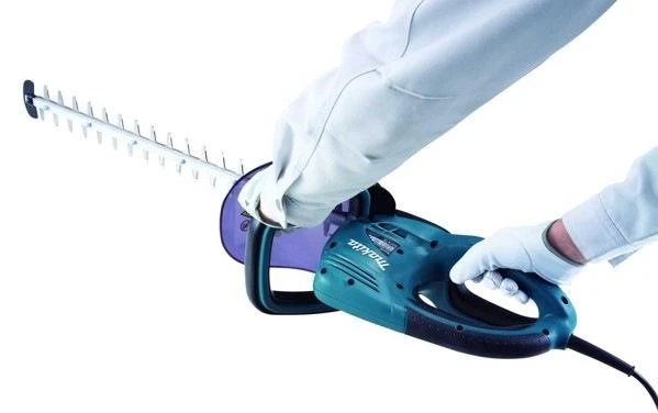 Makita Gyvatvorių žirklės UH6570 650 mm 550 W