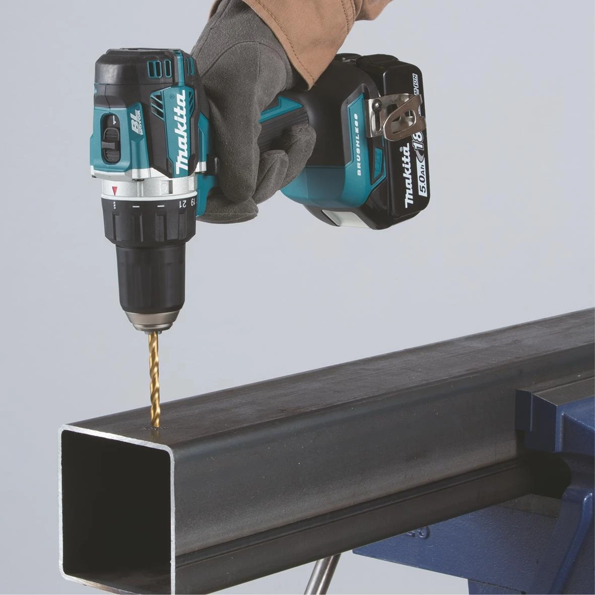 MAKITA GRĄŽAS / GRĄŽAS 18V‐54 / 30Nm 2x3.0Ah LI-ION BRUSHLES CASE MAKPAC DDF484RFJ