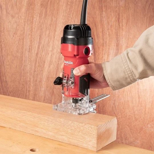 Makita M3702 Freza 530W 6mm, 35.000 r/min 1,5kg