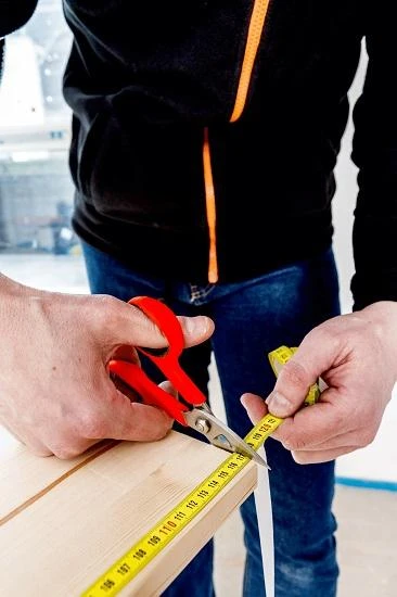Klijuojama plieninė matavimo juosta Bahco "R" L-3m. 13mm skalė iš kairės į dešinę