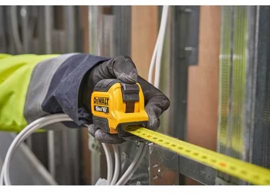 DEWALT MATUOKLĖ 5m/16ft PREMIUM 28mm