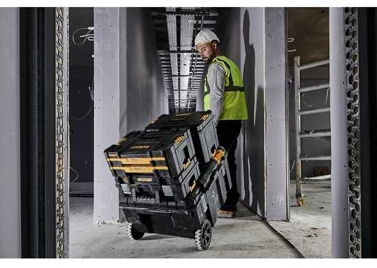 DEWALT.TSTAK BOX ON WHEELS | DEWALT
