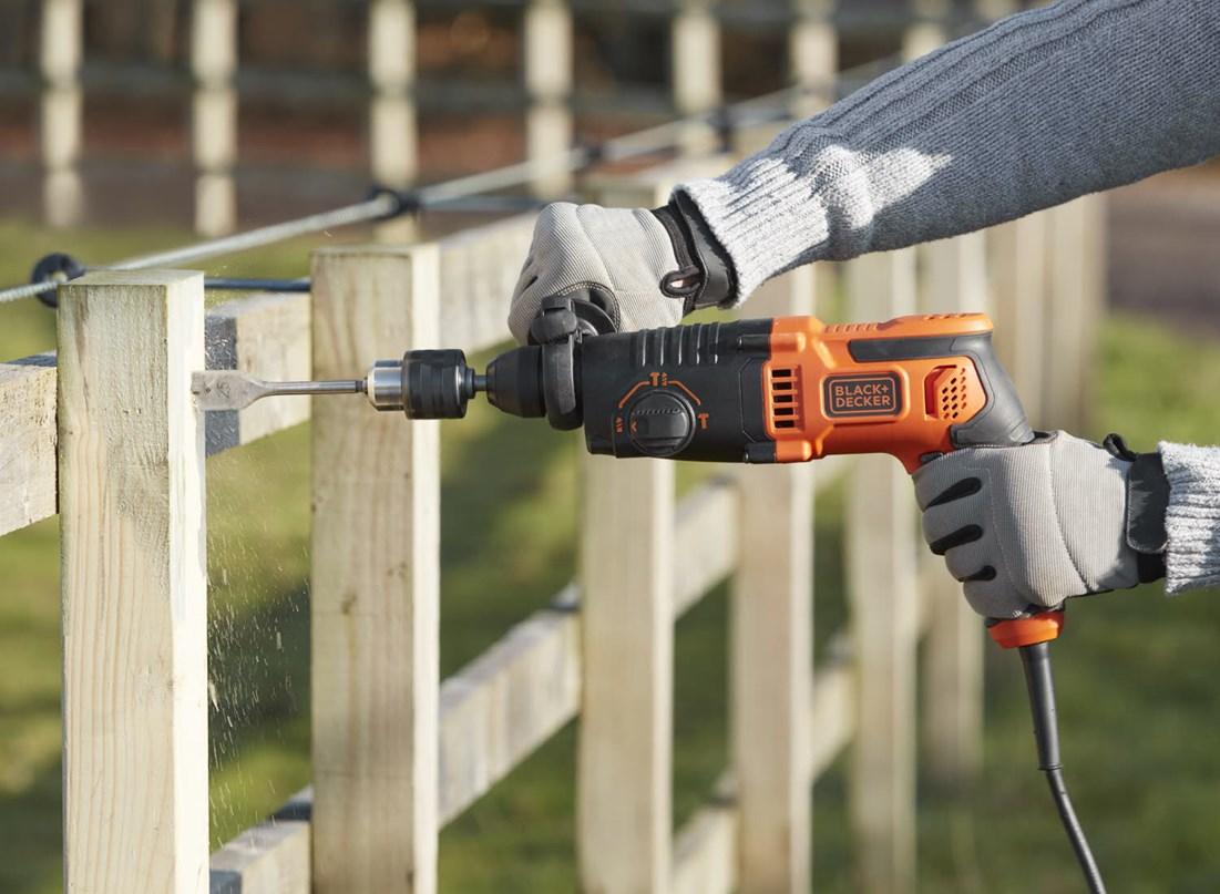 Black & Decker BD Perforatorius 650W KUFER