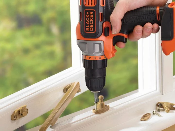 Black & Decker suktuvas gręžtuvas MultiEvo MT218KB-QW, 18V, 2x1.5 Ah, su lagaminu