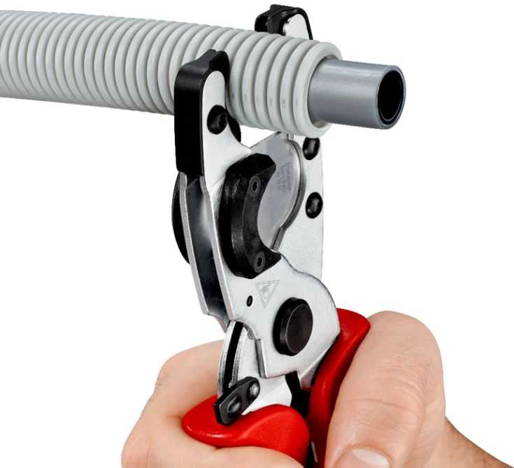 KNIPEX vamzdžių pjaustytuvas