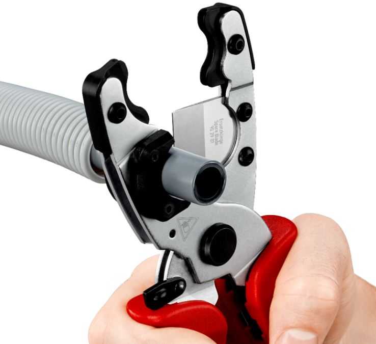 KNIPEX vamzdžių pjaustytuvas