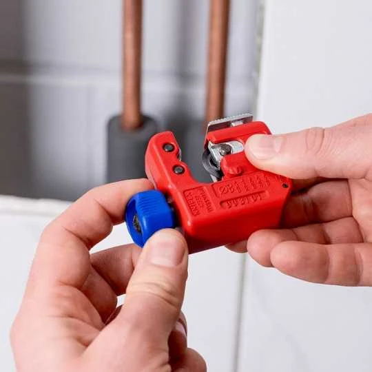 Vamzdžių pjaustyklė KNIPEX TubiX S 3-30mm