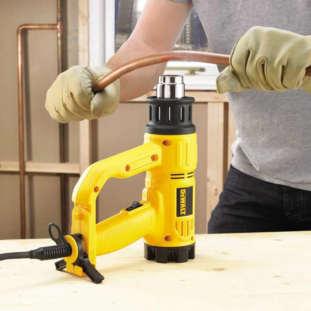 Statybinis fenas 1800W DEWALT D26411