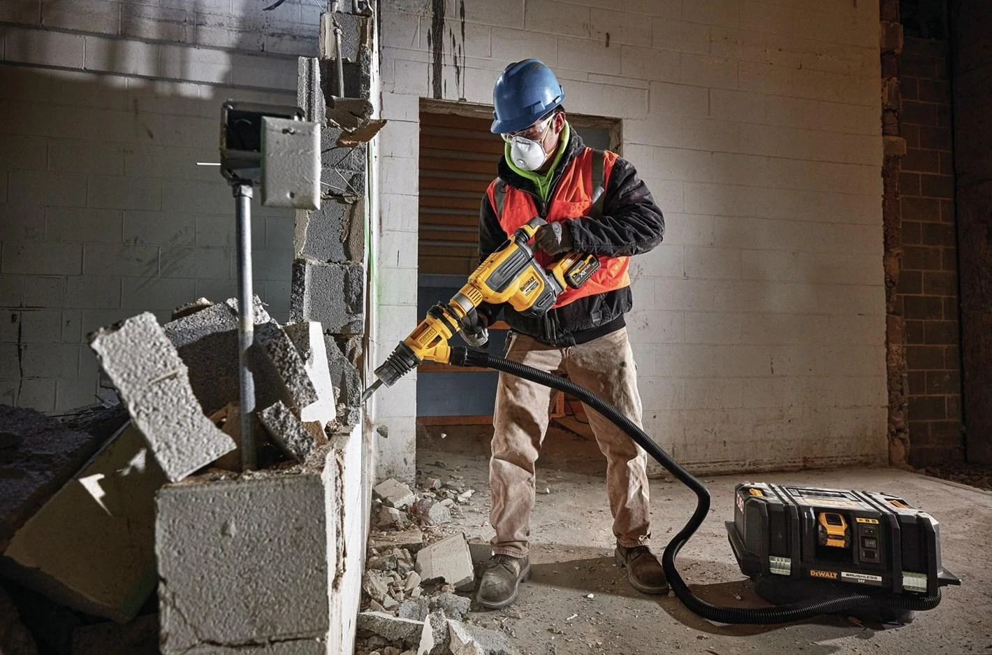 Perforatorius DeWalt DCH614X2-QW FlexVolt; 10,5 J; SDS-max; 54 V; 2x9,0 Ah akum.