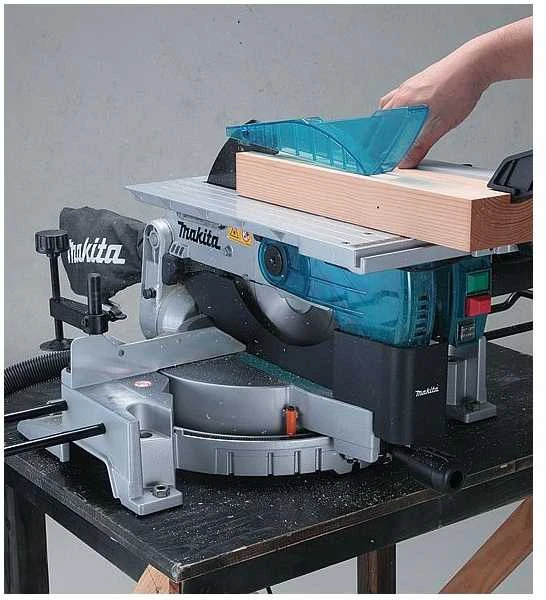 Makita LH1201FL 1 650 W • 305 mm