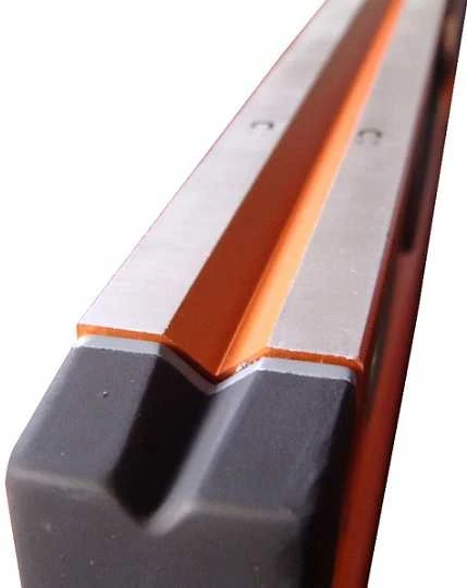 Gulsčiukas magnetinis "Box" tipo,3 akutės,800mm.930g.BAHCO