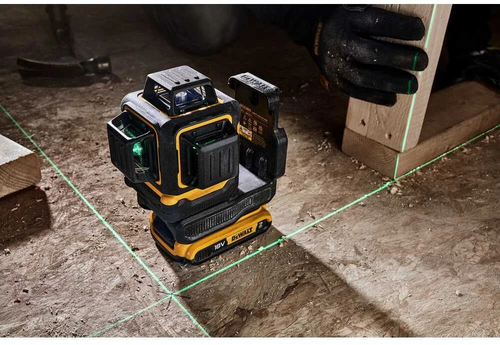 „Rinkinys“ 2 akumuliatoriniai įrankiai, DCD800 gręžtuvas-suktuvas ir 3 spindulių 360° lazeris DCLE34031 18 V ličio jonų akumuliatoriai, 2 x 2,0 Ah, „DeWALT“ [DCK2095D2T-QW], kurio spindulio atstumas iki 40 m.