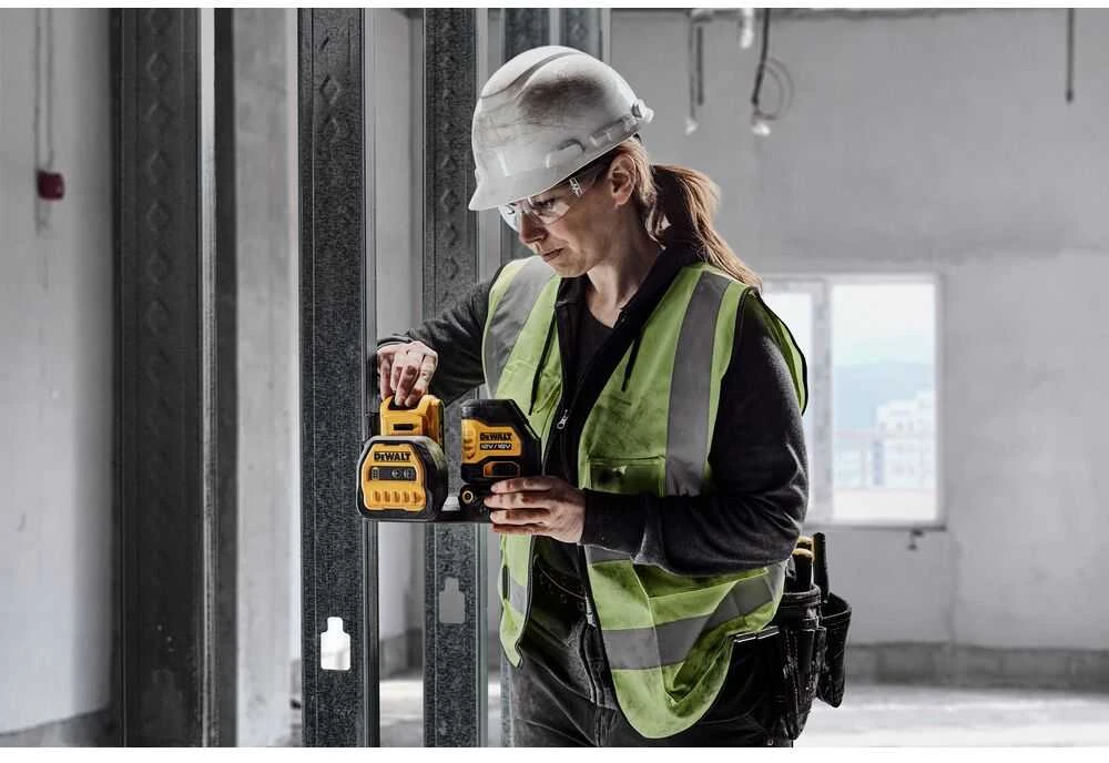 Dewalt kryžminių linijų lazeris DCE088D1G18, žalio spindulio, 12/18V, 1x2,0Ah
