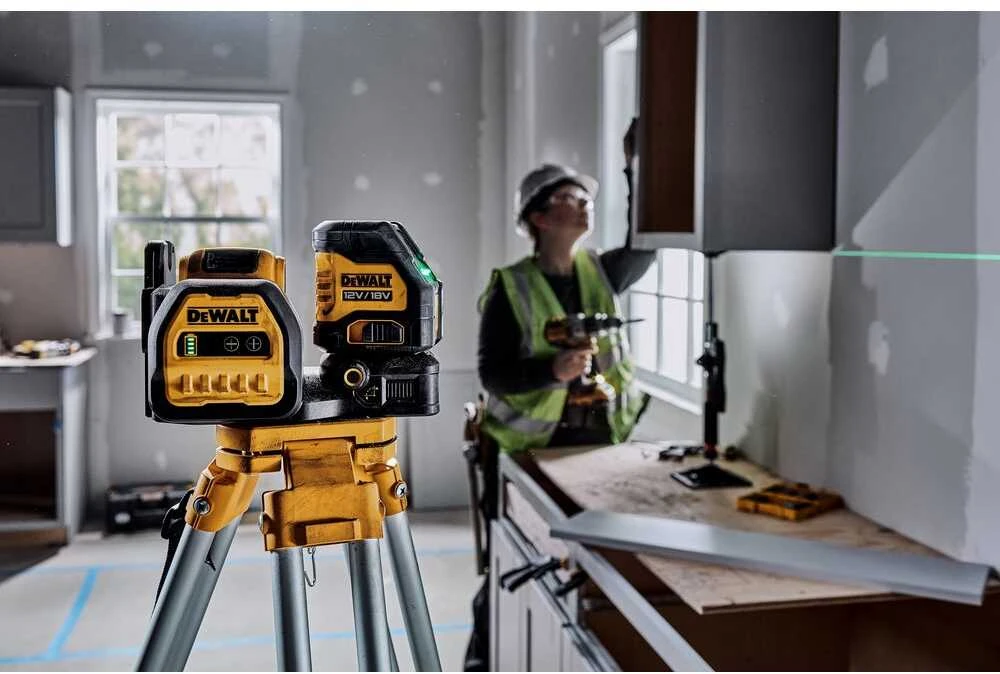 Dewalt kryžminių linijų lazeris DCE088D1G18, žalio spindulio, 12/18V, 1x2,0Ah