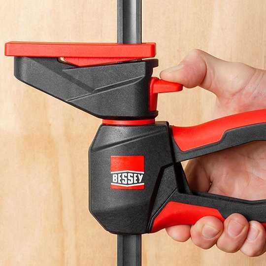Spaustuvai su pasukama rankena BESSEY 450/80