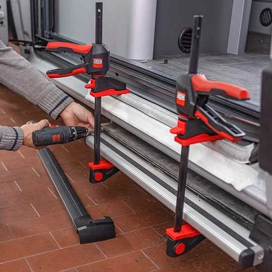 Spaustuvai su pasukama rankena BESSEY 450/80