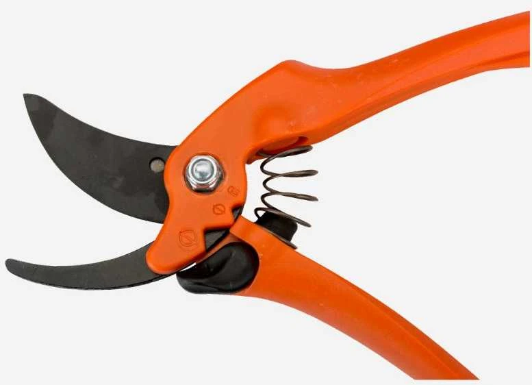 Bahco Sekatorius su dviejų padėčių galvos fiksavimu 12 ir 20mm šakų karpymui. Xylan® ašmenų padengimas. Bendras ilgis 200 mm.