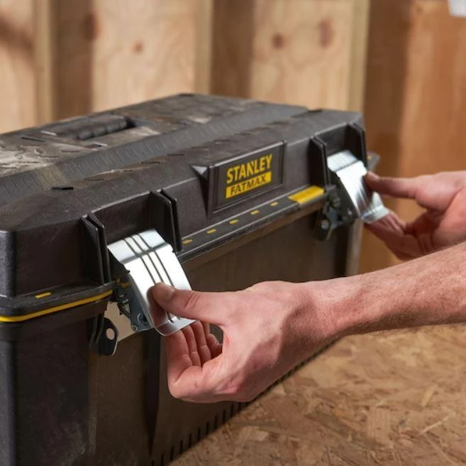 STANLEY įrankių dėžė STRUCTRAL FOAM BOX 28" 1-93-935