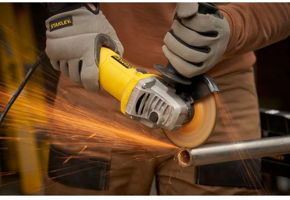 STANLEY KAMPINIS ŠLIFUOKLIS 600W FMEG615 115mm