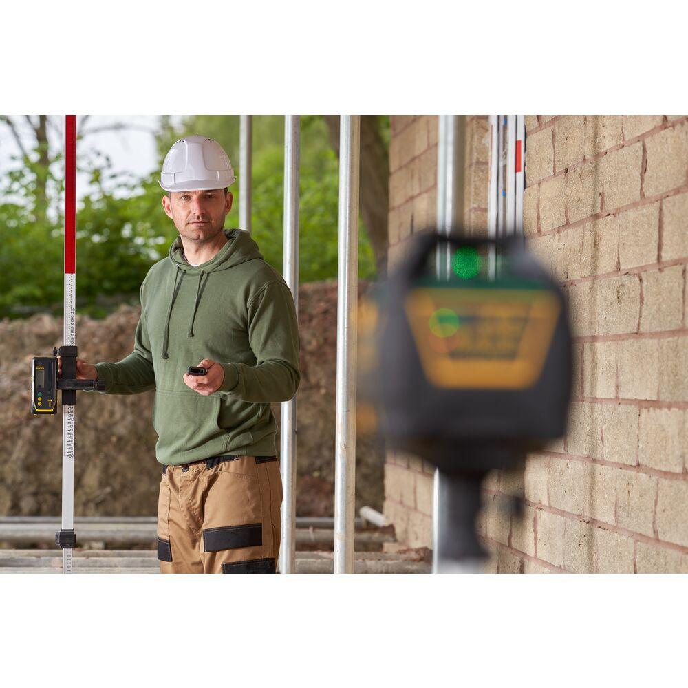 Stanley ST.LASER ST FM X700LG Žalias