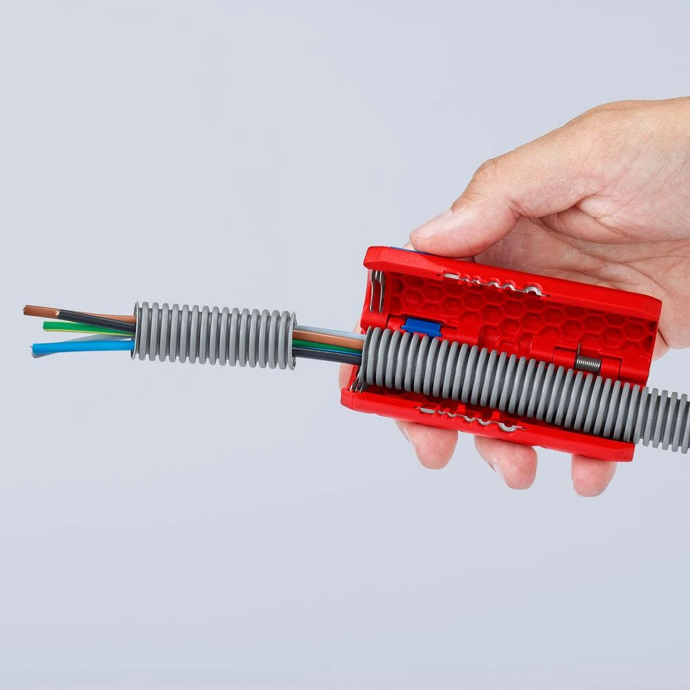 Vamzdžiapjovė Knipex 902201SB; 100 mm
