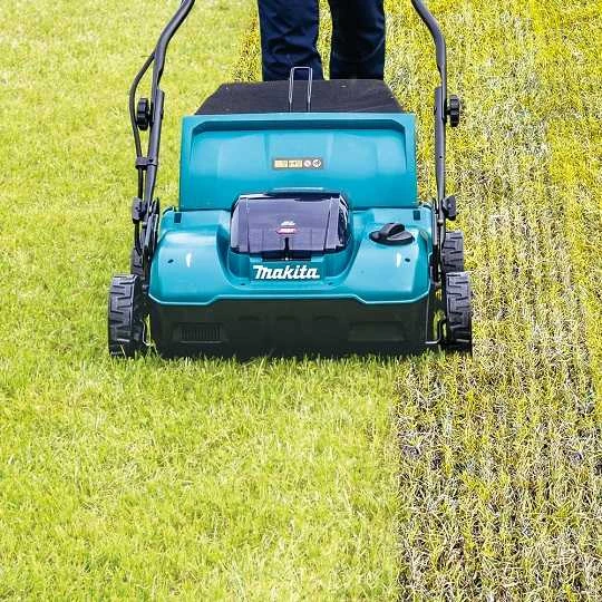 Makita UV001GZ akumuliatorinis skarifikatorius 40Vmax, XGT, BL variklis, plotis 38 cm, žolės surinktuvas 50 l