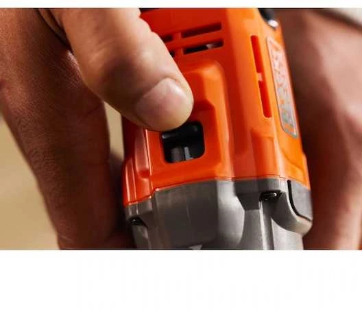 Black & Decker Juodas & Decker akumuliatorinis gręžtuvas/suktuvas, 45Nm, 18V POWERCONNECT, Juodas & Decker [BCD382D2XK-QW] 2x2.0Ah, lagaminas