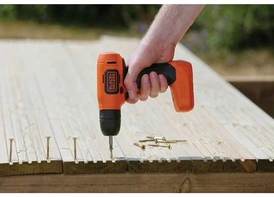 Black & Decker Juodas & Decker wiertarko-wkrętarka akumuliatorinė 7,2V, Juodas & Decker [BDCD8-QW] 1,5Ah, Li-Ion
