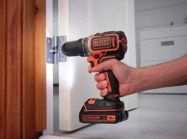 Black & Decker BD ATSUKTUKAS 18V BL186KB 52Nm 2x1,5Ah BL